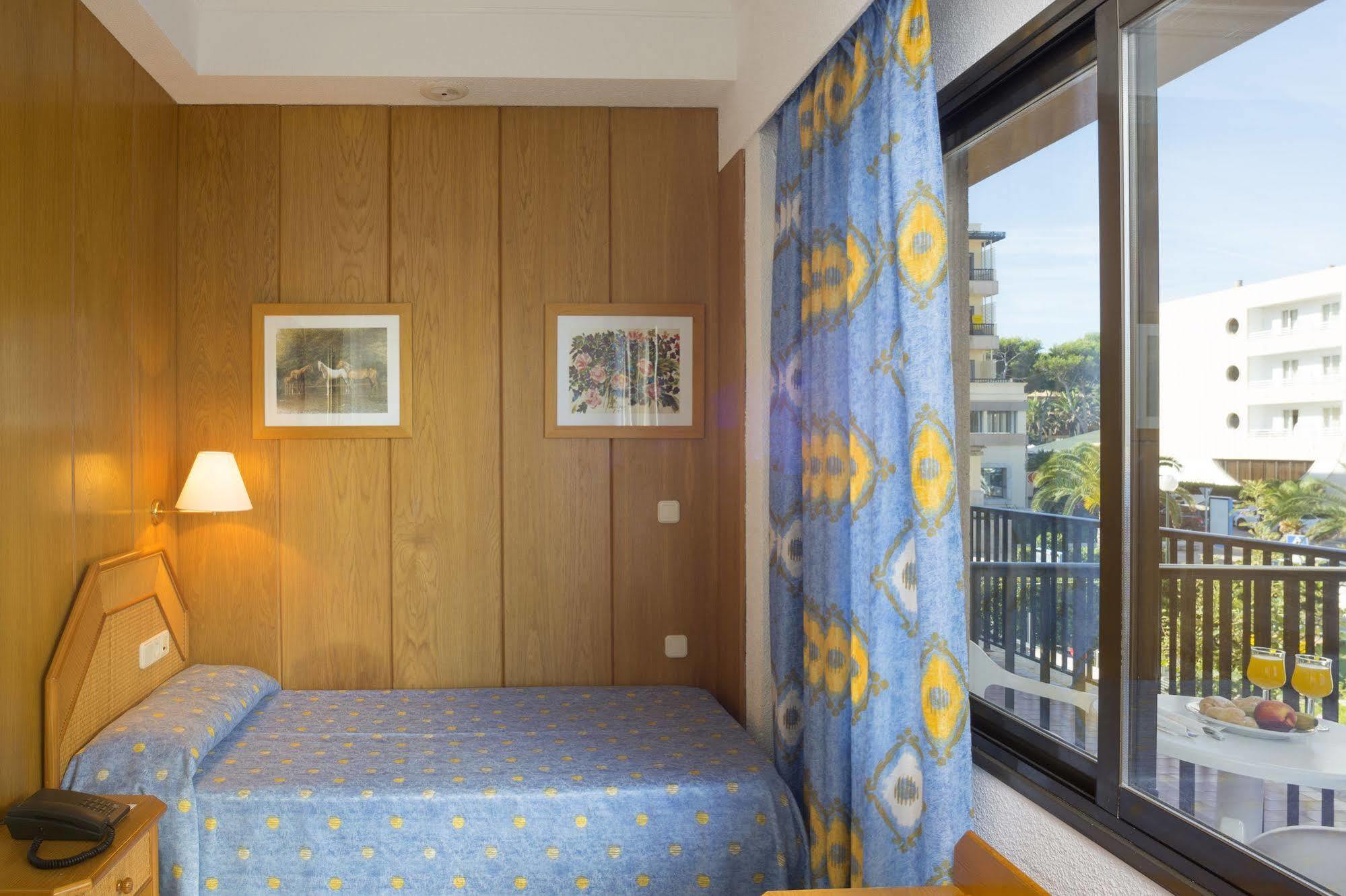 Hotel Hsm Regana - Adults Only Cala Ratjada  Exterior foto